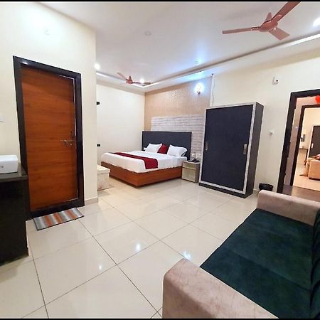 Hotel Vsr Grand Vijayawāda Dış mekan fotoğraf